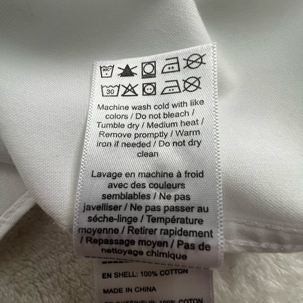 UNTUCKit Classic White Button Down Slim Fit Cotton Shirt, Size XL - Picture 11 of 12